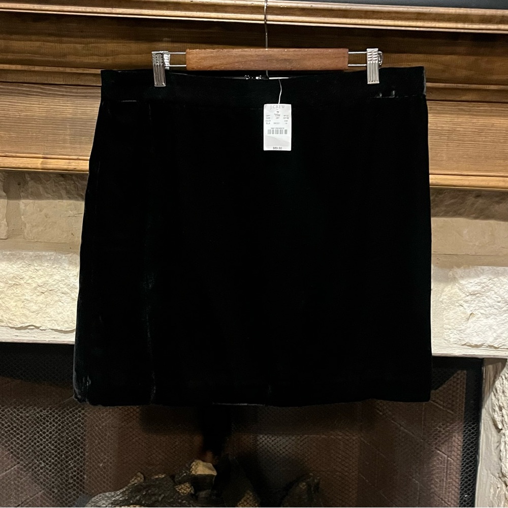 NWT J.Crew Black Velvet Mini Skirt Size 14
